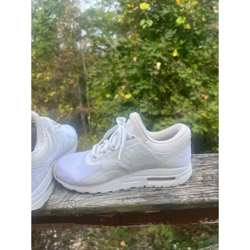 Nike Air Max  Youth Zero Essential White/Bone Running Shoes Sz 6 Y 881224-100